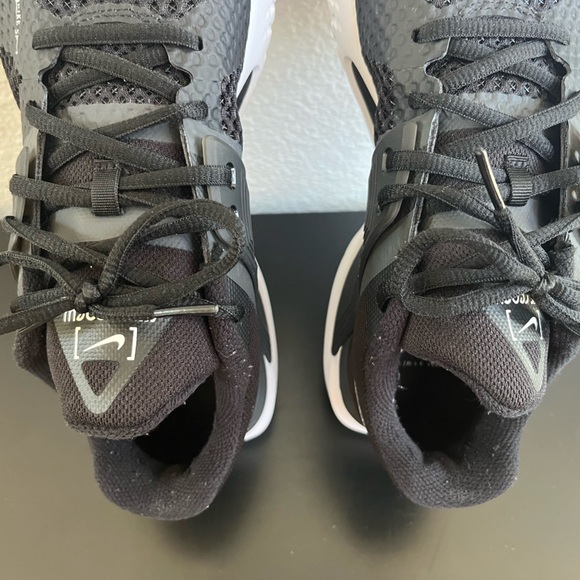 NIKE RENEW FUSION CD0200-002   BLACK / WHITE-DK SMOKE GREY   SIZE 9. 5  TRAINING - Picture 8 of 14